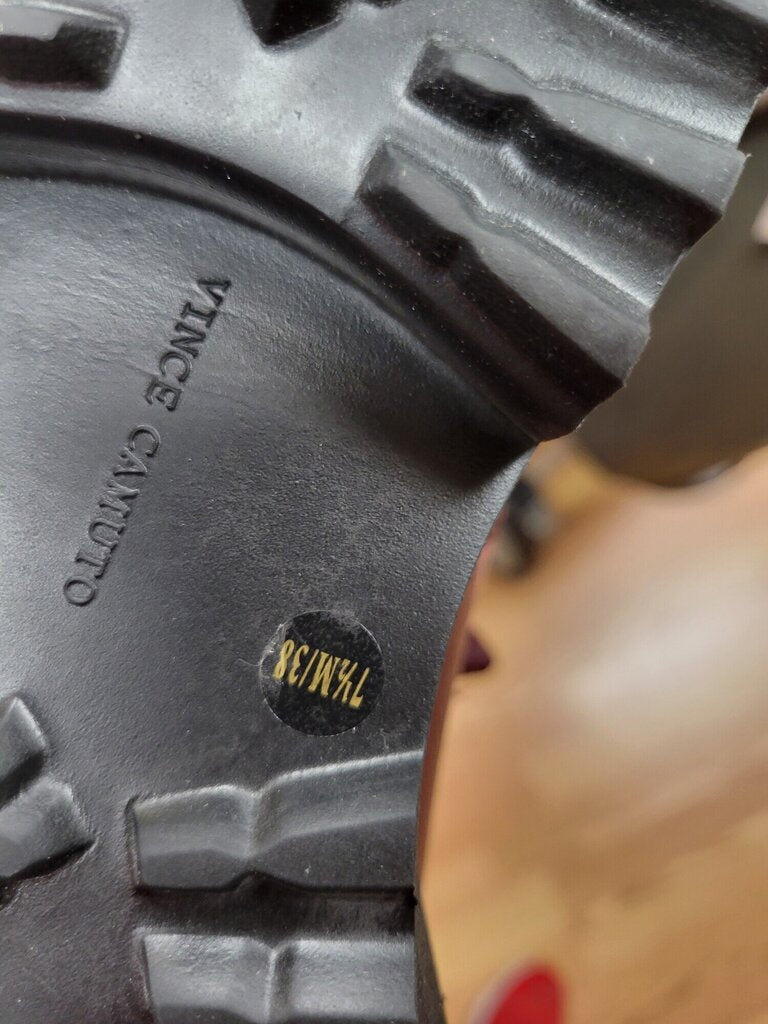 NEW VINCE CAMUTO COMBAT