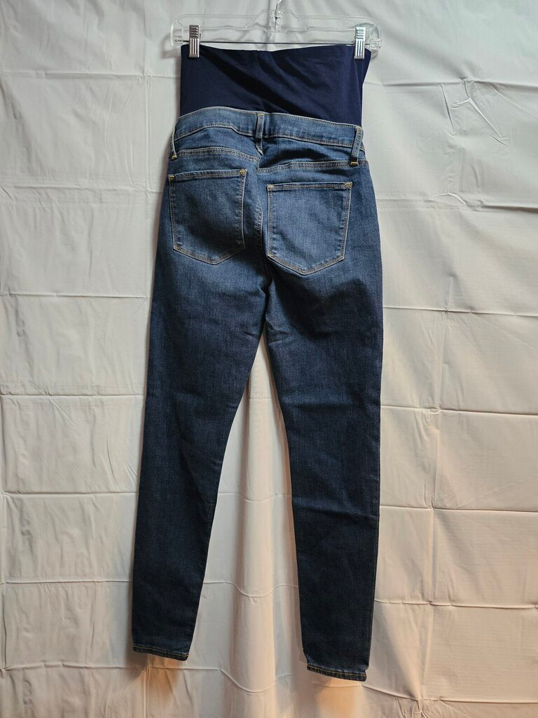GAP maternity JEANS