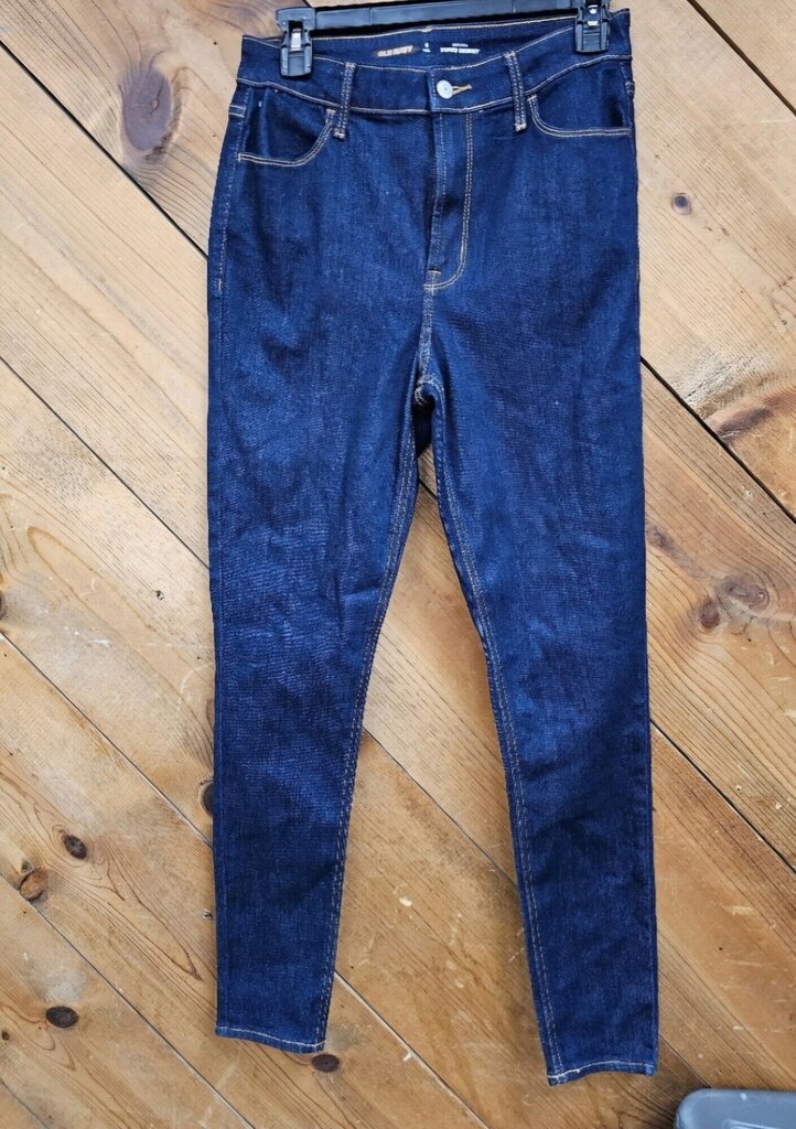 NEW OLD NAVY JEANS