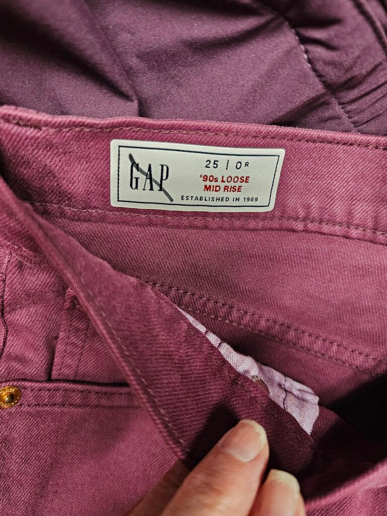 NEW GAP JEANS