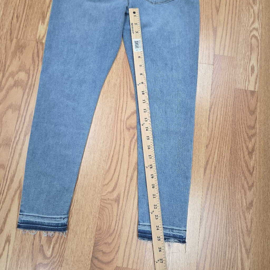 New GAP Maternity JEANS
