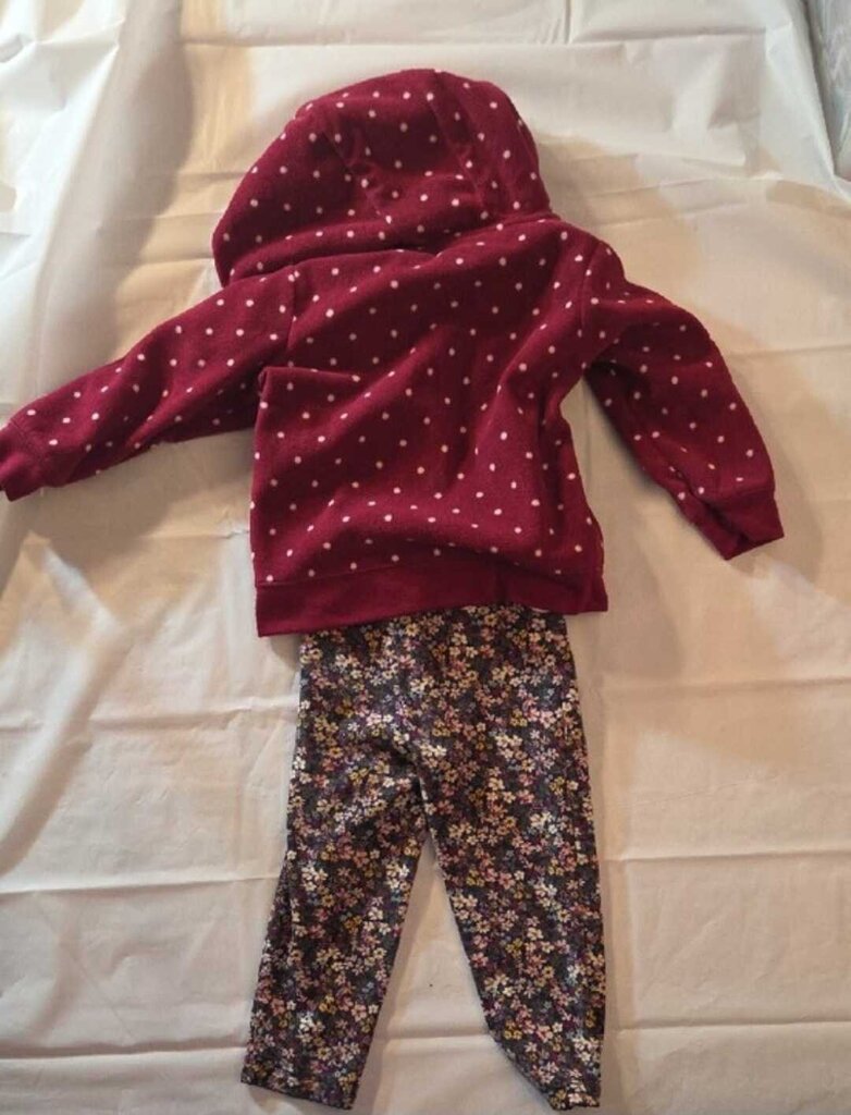 CARTERS 2PC OUTFIT