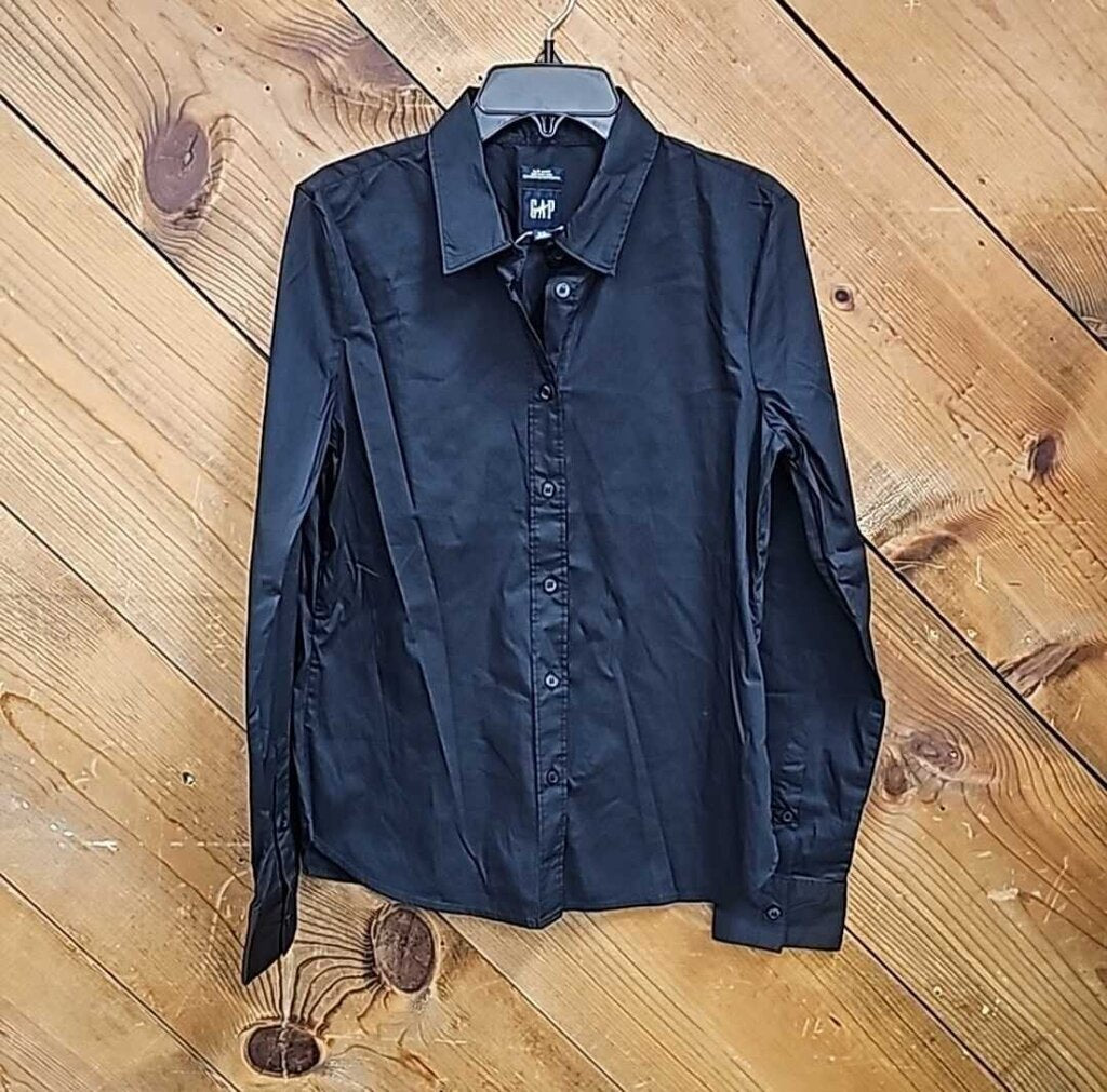 NEW GAP SHIRT