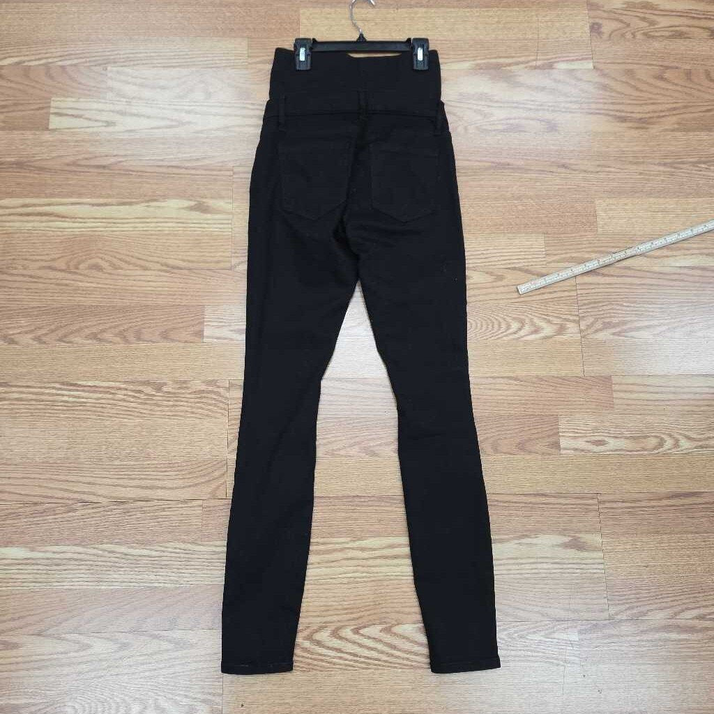 NEW GAP JEANS
