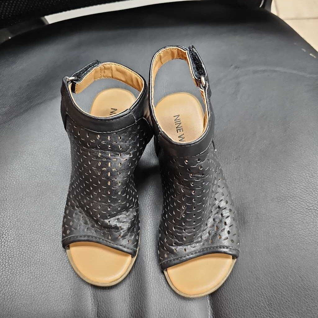 9 West Sandals