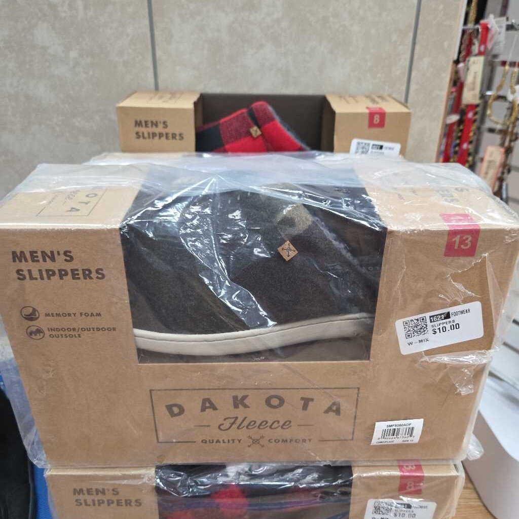 New Dakota Fleece Slippers