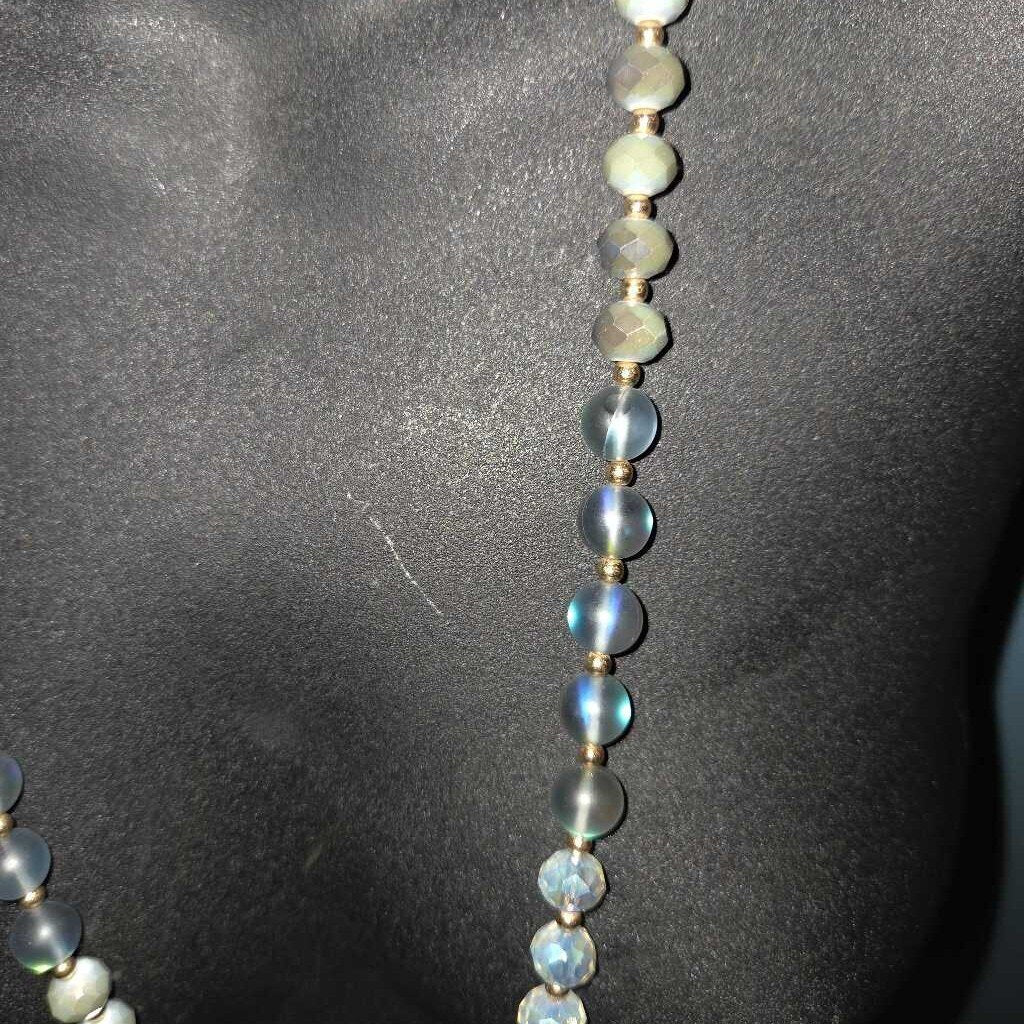 Vintage Glass Bead Necklace with iridescent Finish
