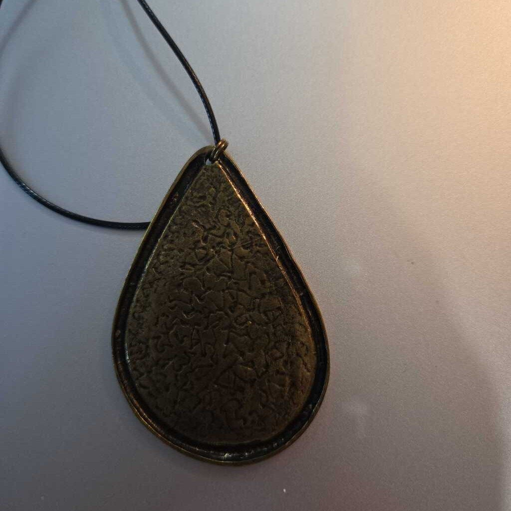 Vintage Teardrop Abalone Pendant