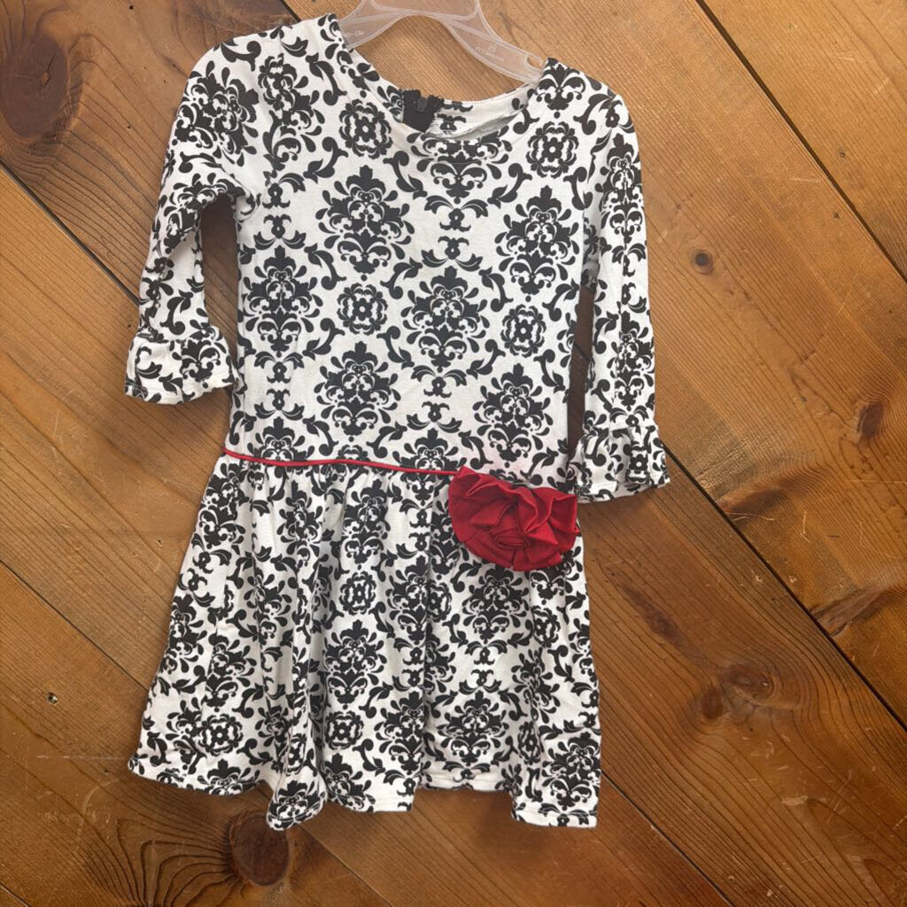 Counting Daisies Dress