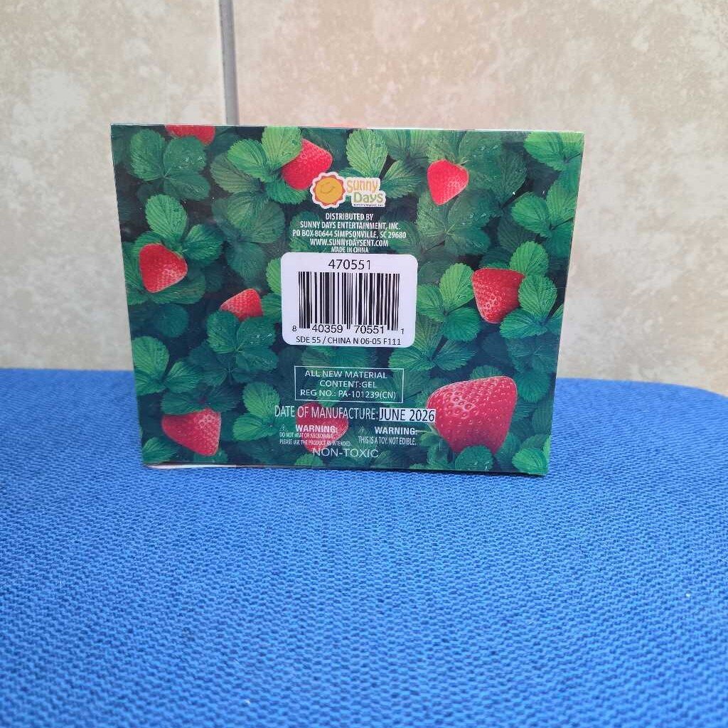 New Squeeeeze Strawberry Squishy