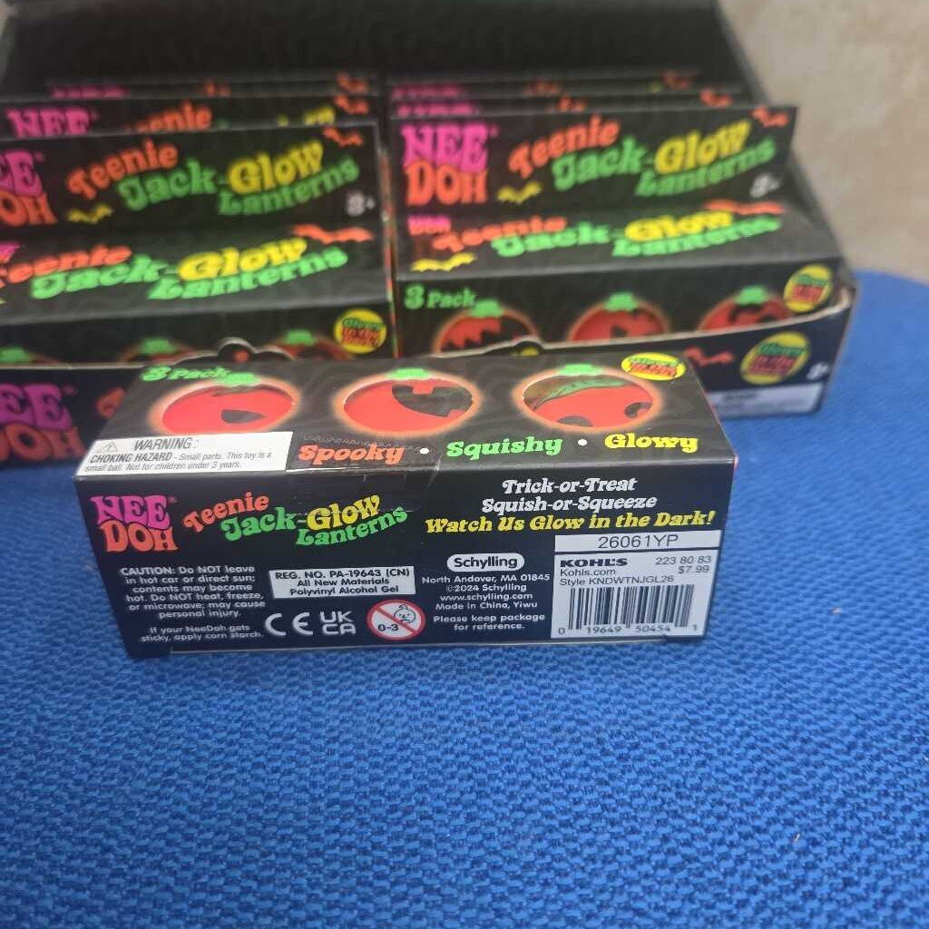 New Needoh Teenie Jack Glow Lanterns