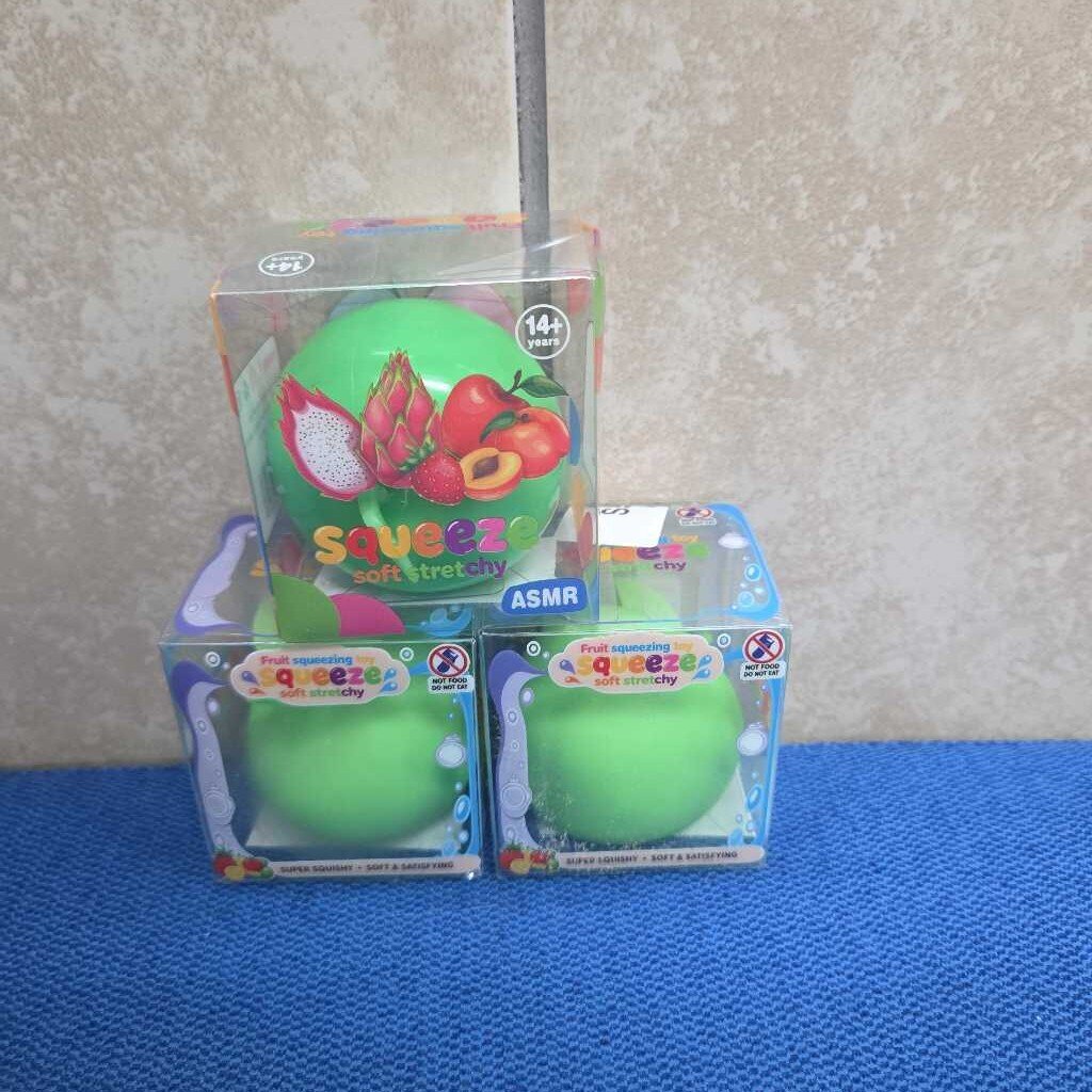 New Crunchy Apple Squishy