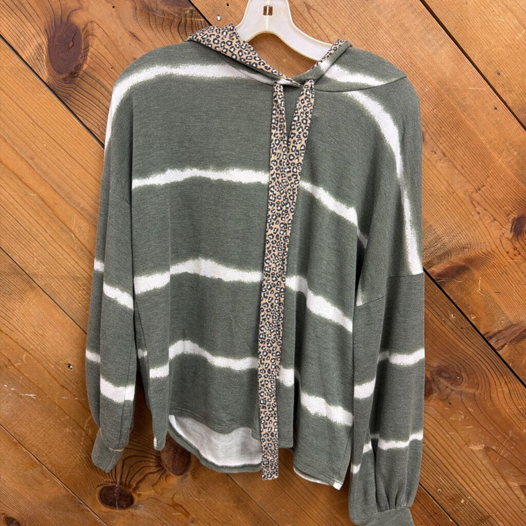 7th Roy Hoodie