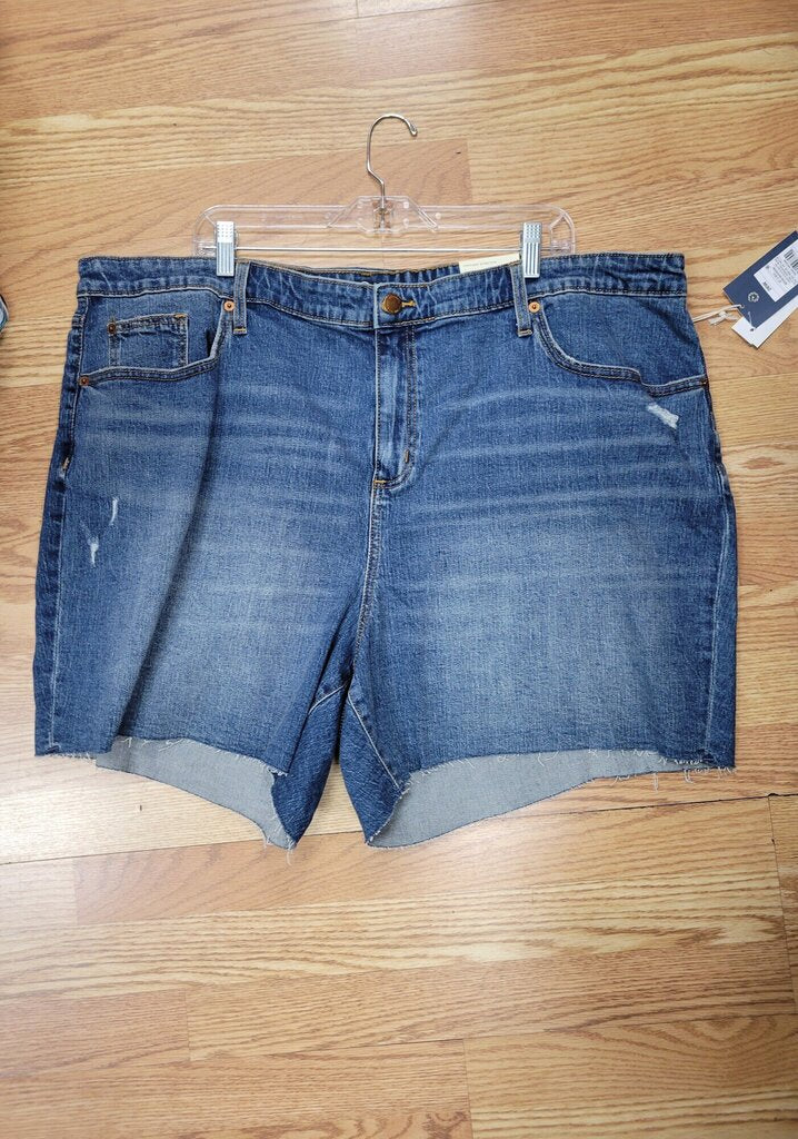 NEW UNIVERSAL SHORTS