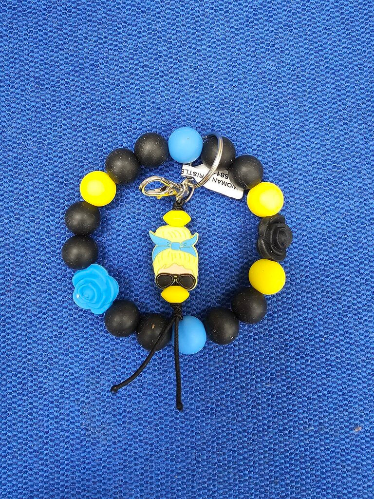 WOMAN WRISTLET KEYCHAIN