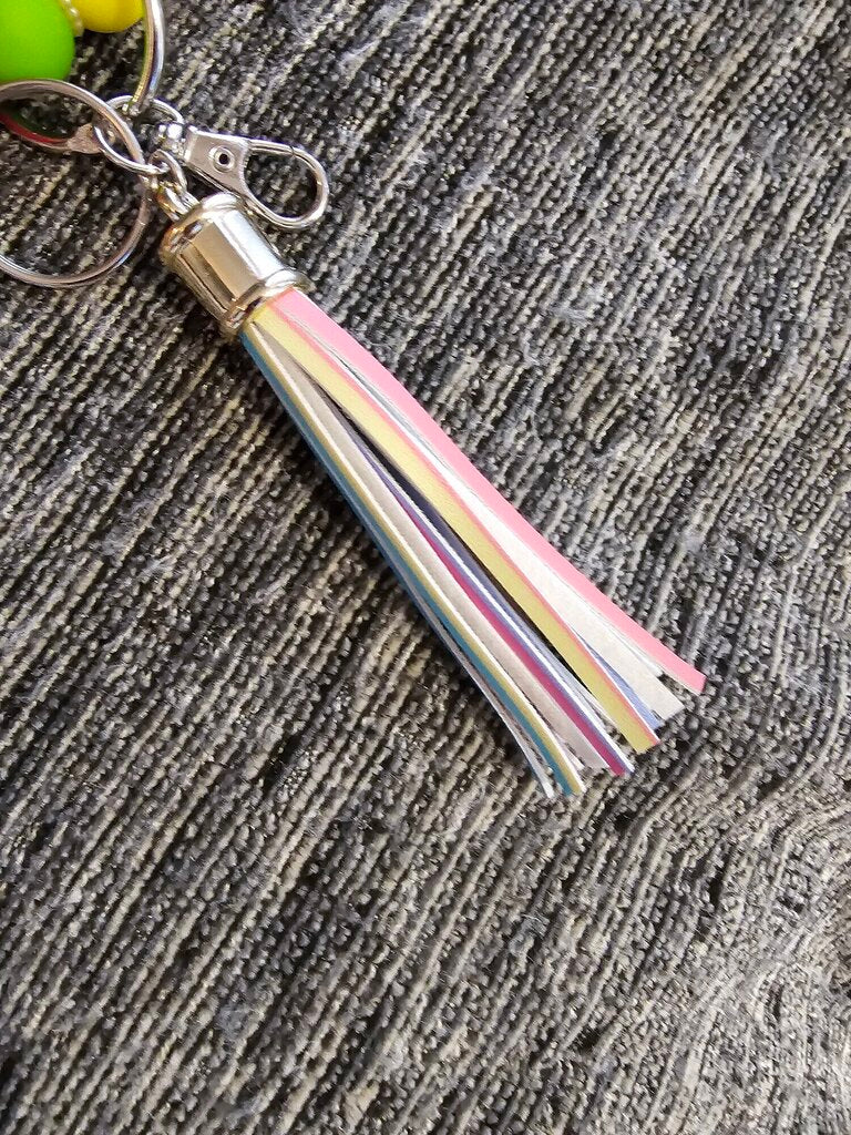 LOVE IS LOVE WRISTLET