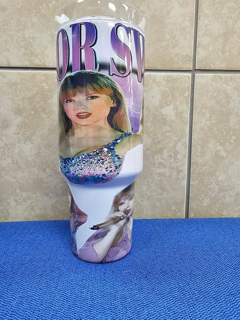 TAYLOR SWIFT WITH HANDLE