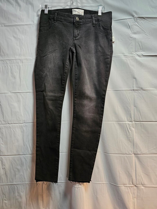NEW GAP MATERNITY JEANS