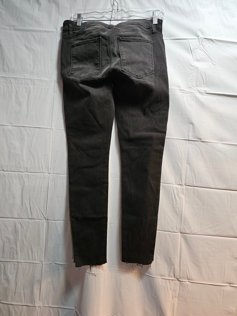 NEW GAP MATERNITY JEANS