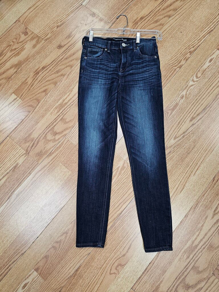 NEW VINEYARD VINES JEANS