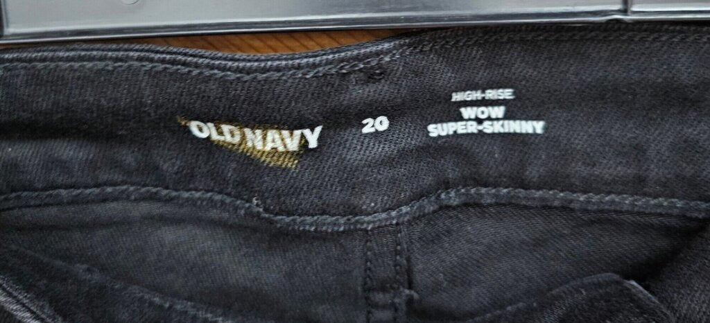 NEW OLD NAVY JEANS