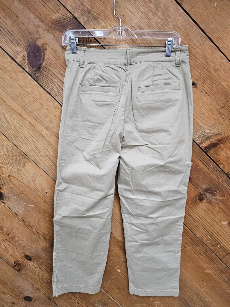 NEW GAP KHAKI PANTS