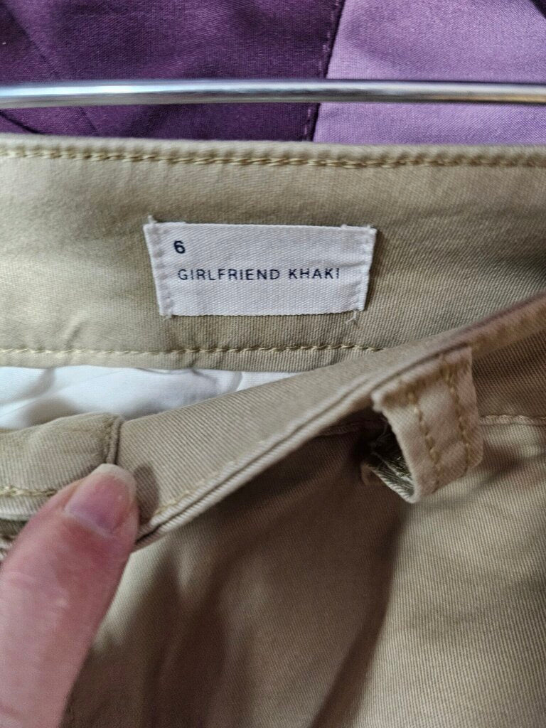 NEW GAP KHAKI PANTS