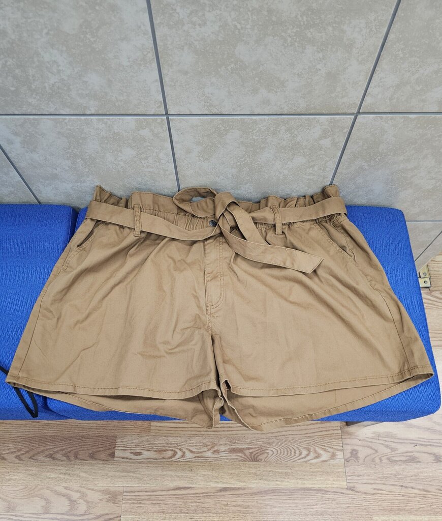 NEW AVA & VIV SHORTS