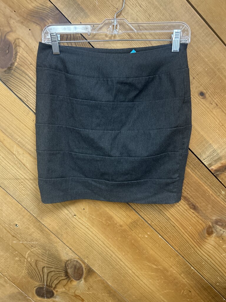 B. Wear Skirt