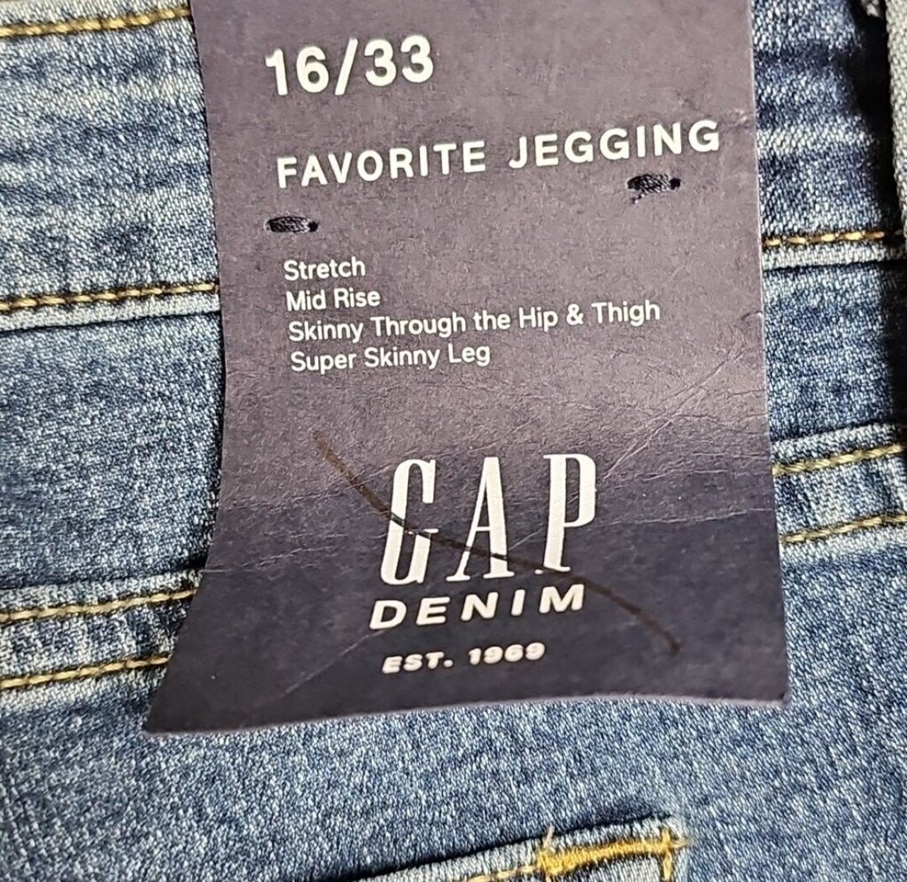 NEW GAP JEANS