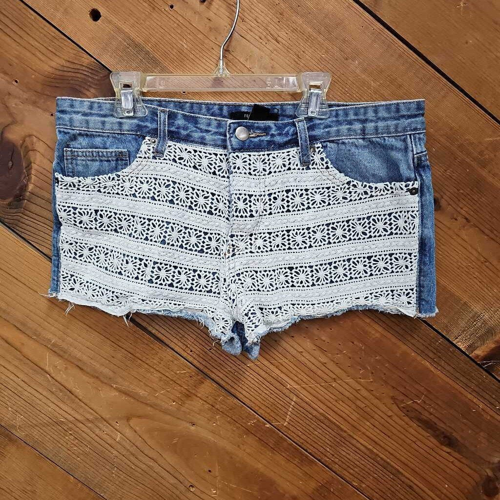 FOREVER 21 SHORTS