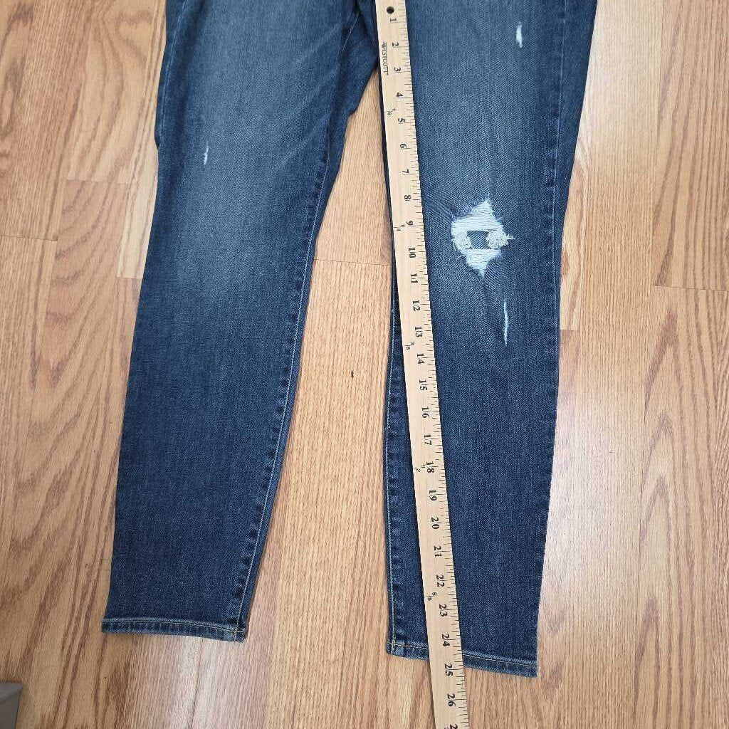 New GAP Maternity JEANS