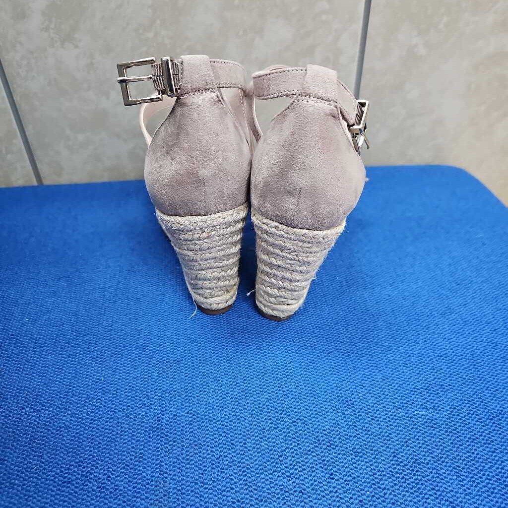 NEW KELLY & KATIE SHOES