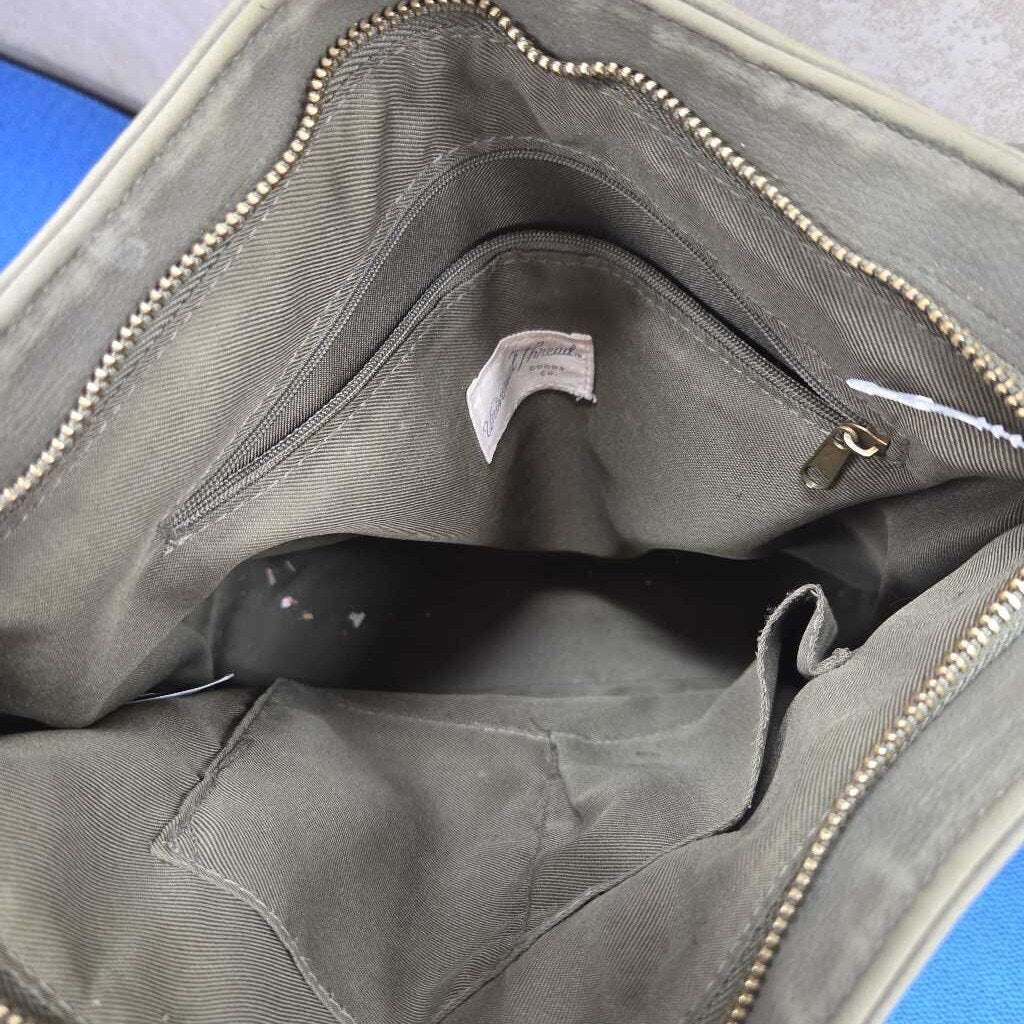 UNIVERSAL THREADS PURSE