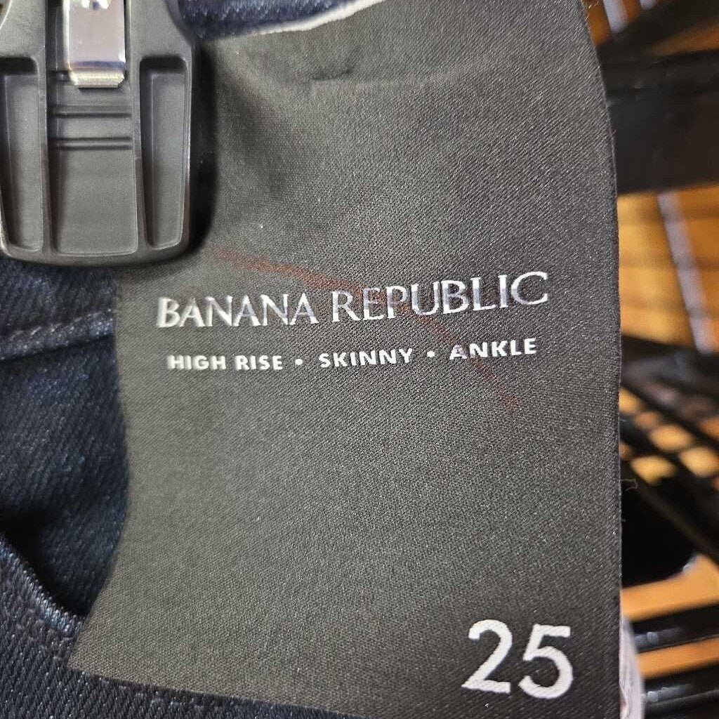 NEW BANANA REPUBLIC JEANS