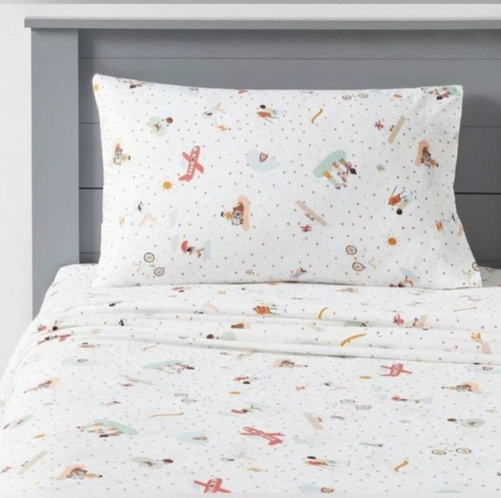 NEW PILLOWFORT LIGHTNING