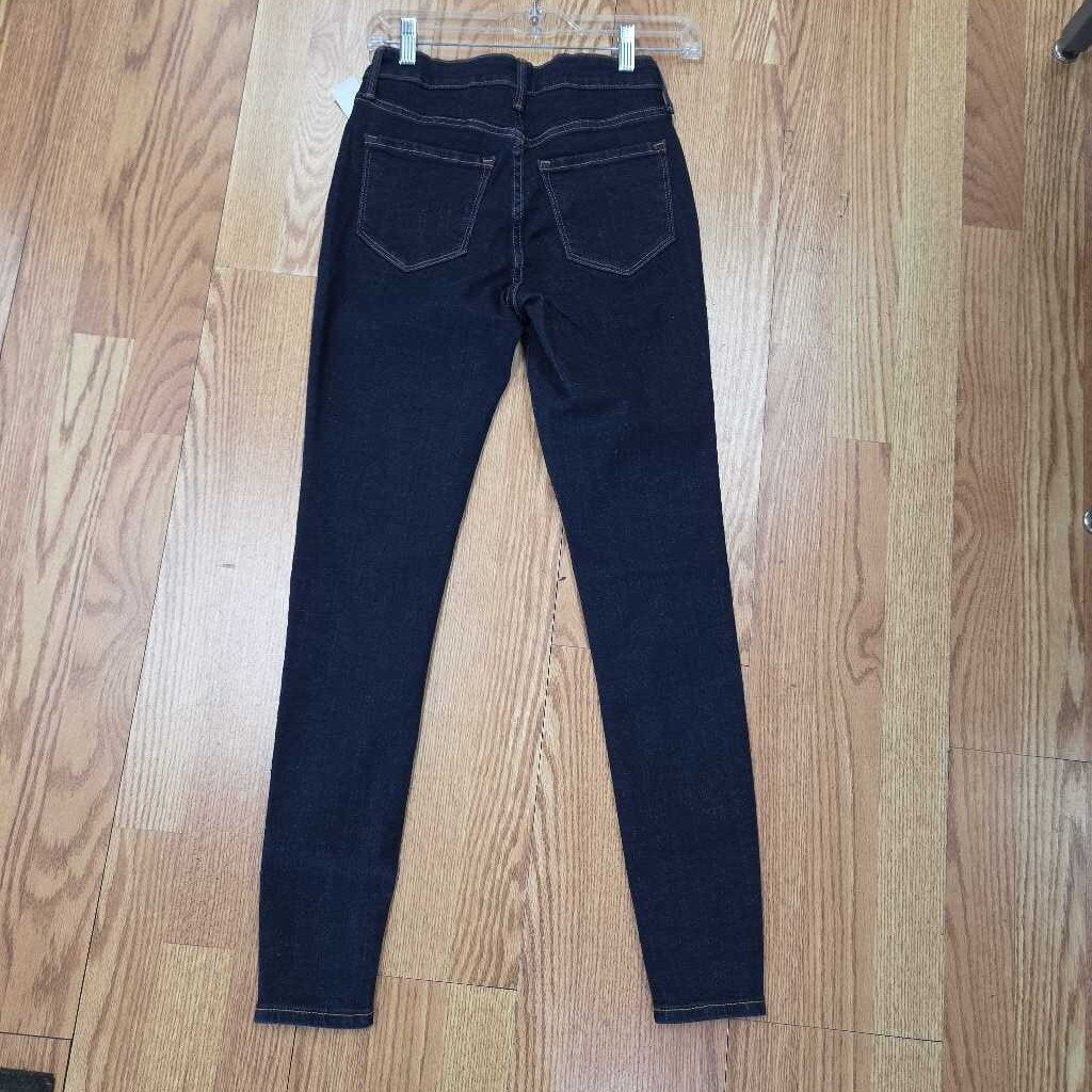 NEW OLD NAVY JEANS