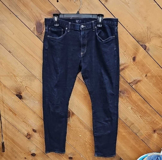 NEW GAP JEANS