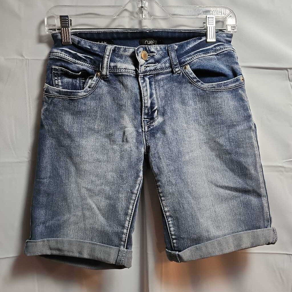 Almost Famous Shorts