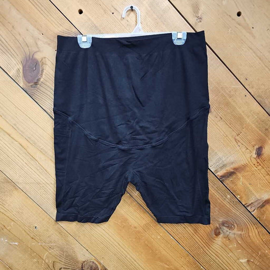 Time and Tru Maternity Shorts