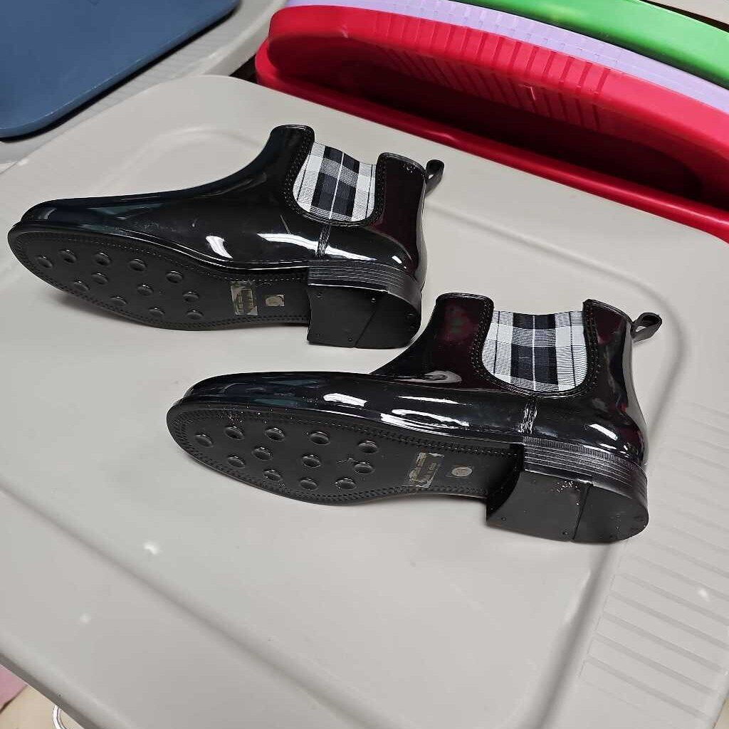 New Ferrera Couture Boots