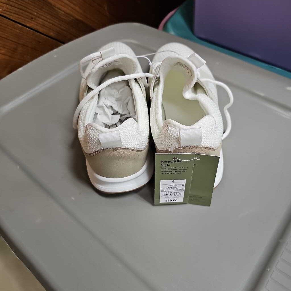 New GoodFellow Shoes