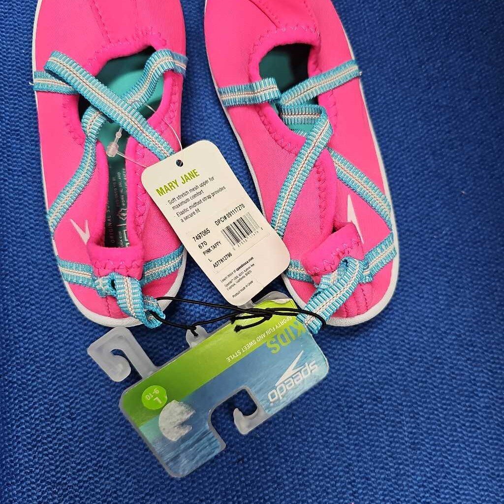 New Speedo Water Shoes