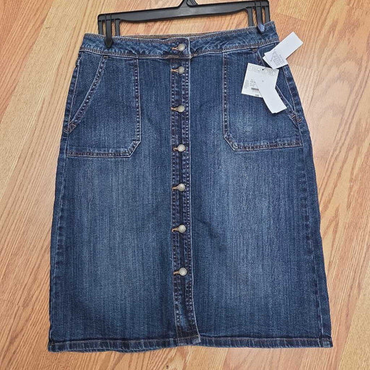 New Liz Claiborne Skirt