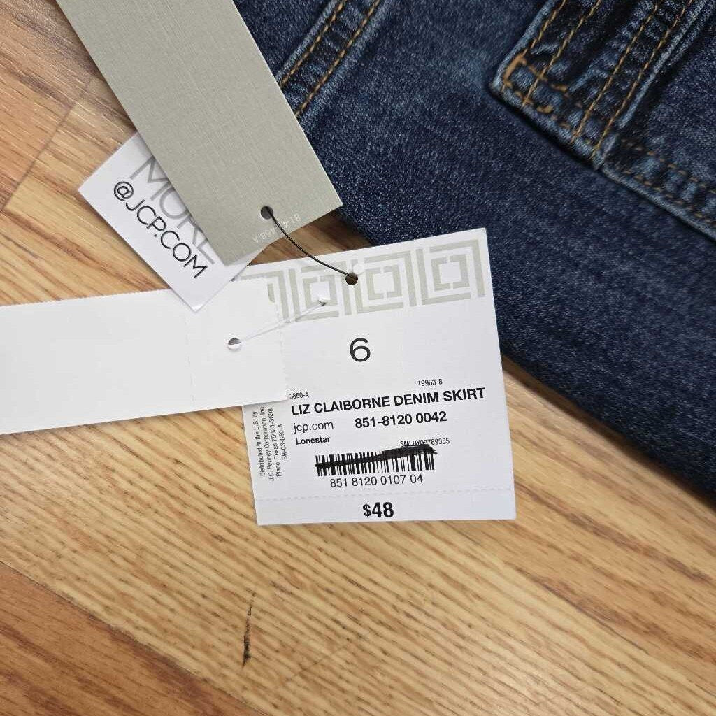 New Liz Claiborne Skirt