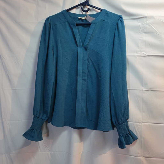 ee:some shirt