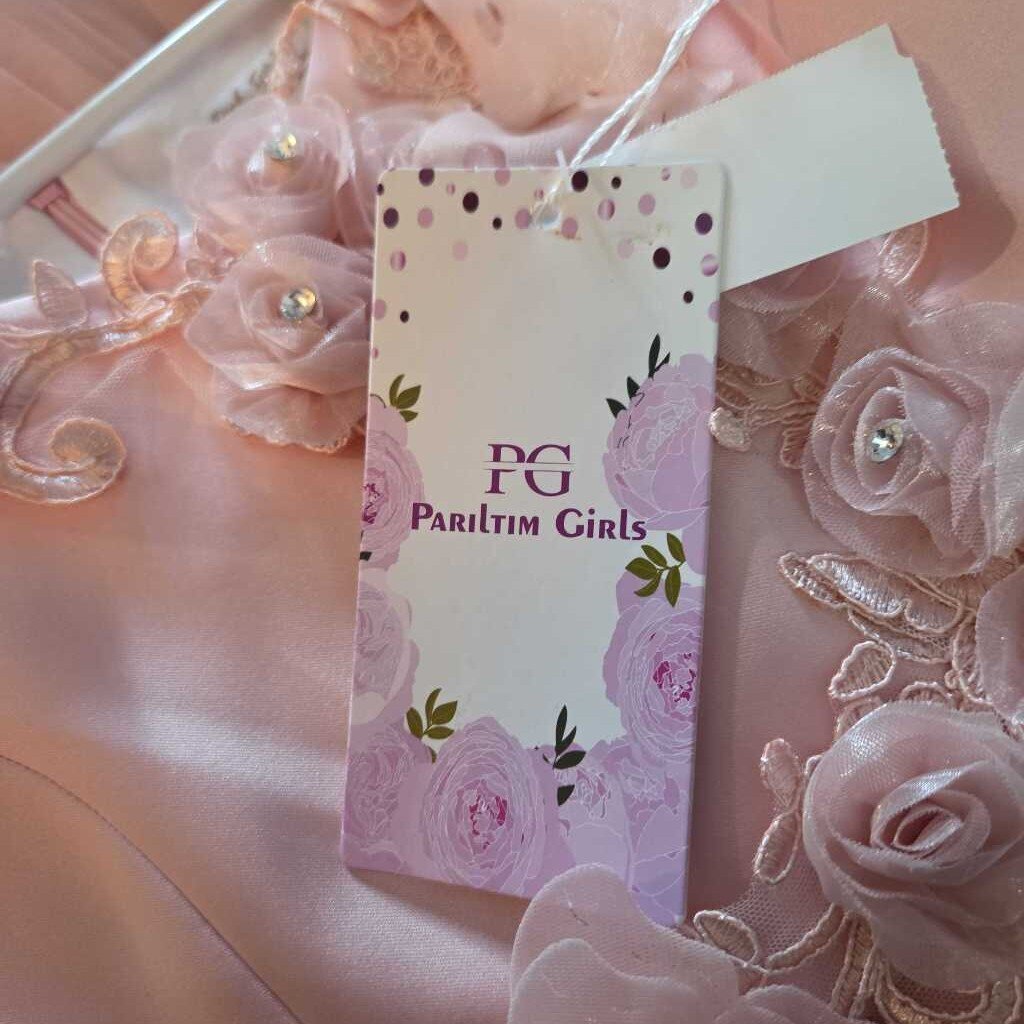 New Pariltim Dress