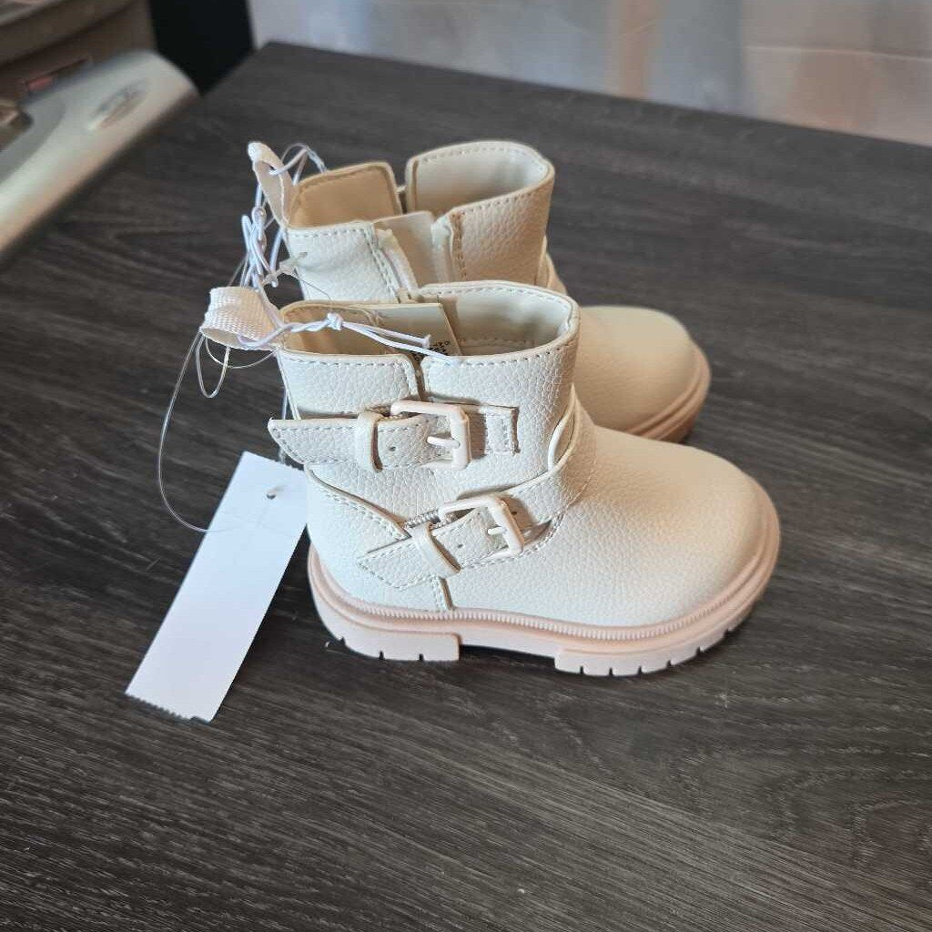 New Cat & Jack Boots