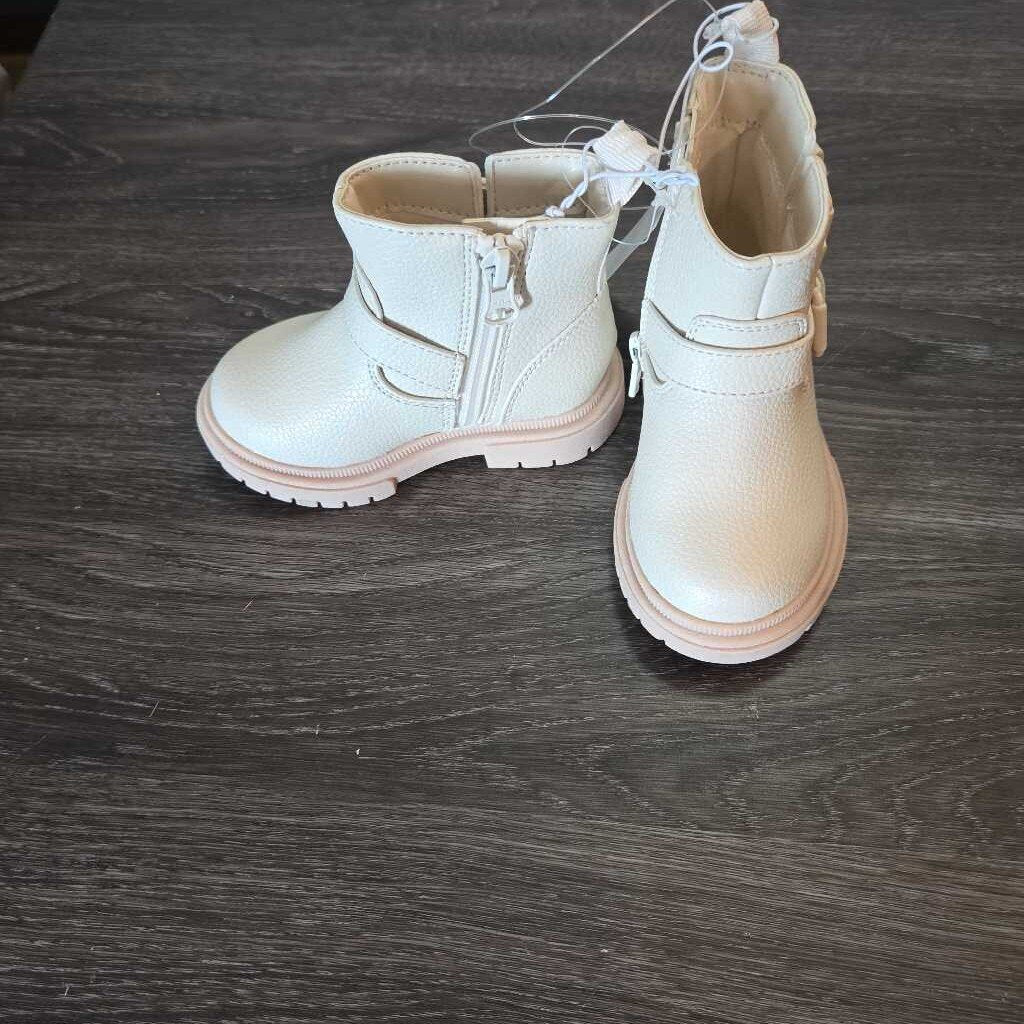 New Cat & Jack Boots