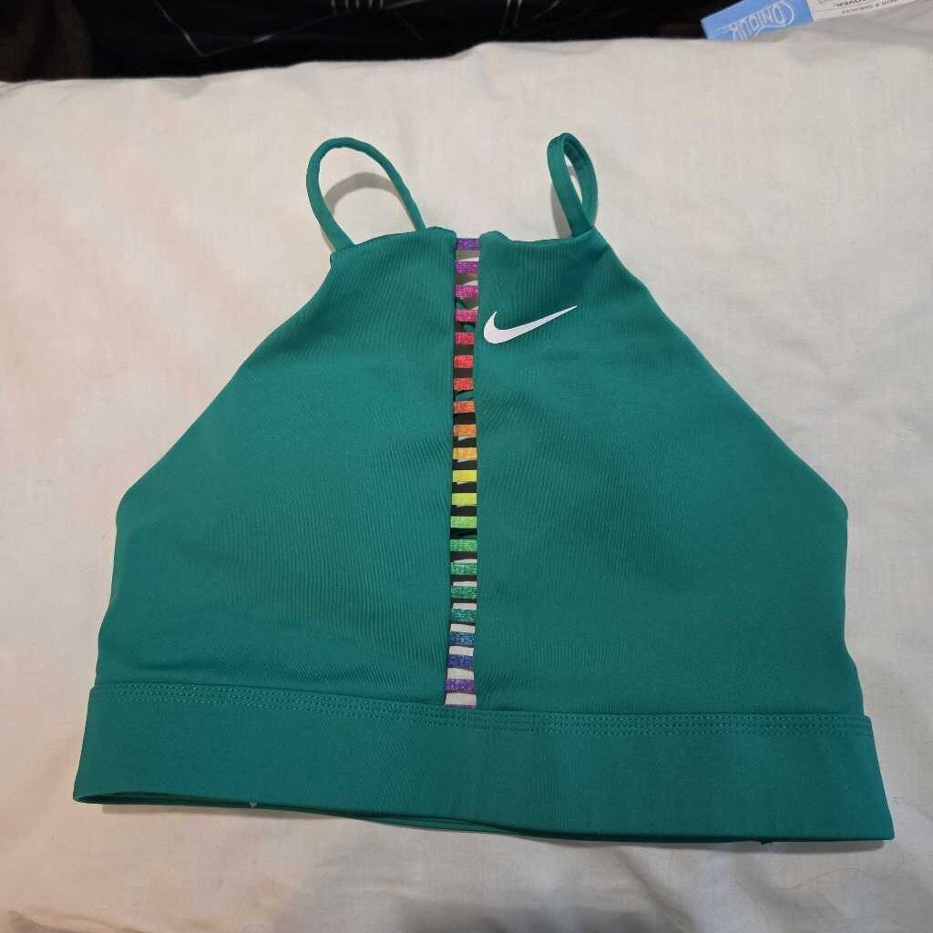 New Nike Top